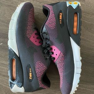 Nike men’s running shoes